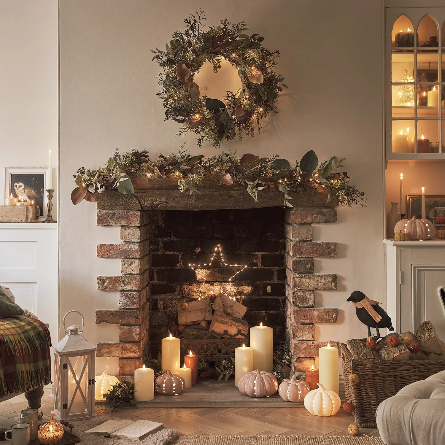 1.5m Pre Lit Autumn & Christmas Garland - Image 6