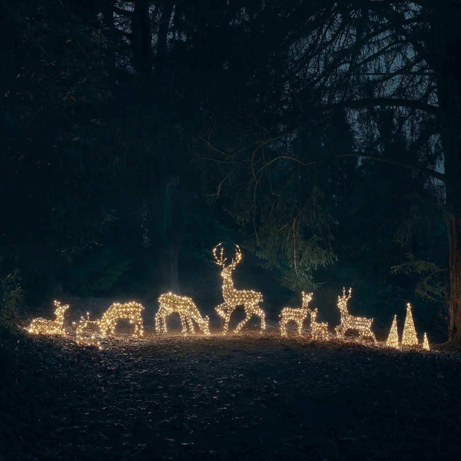 1m Studley Rattan Doe Dual Colour LED Light Up Reindeer - Image 4