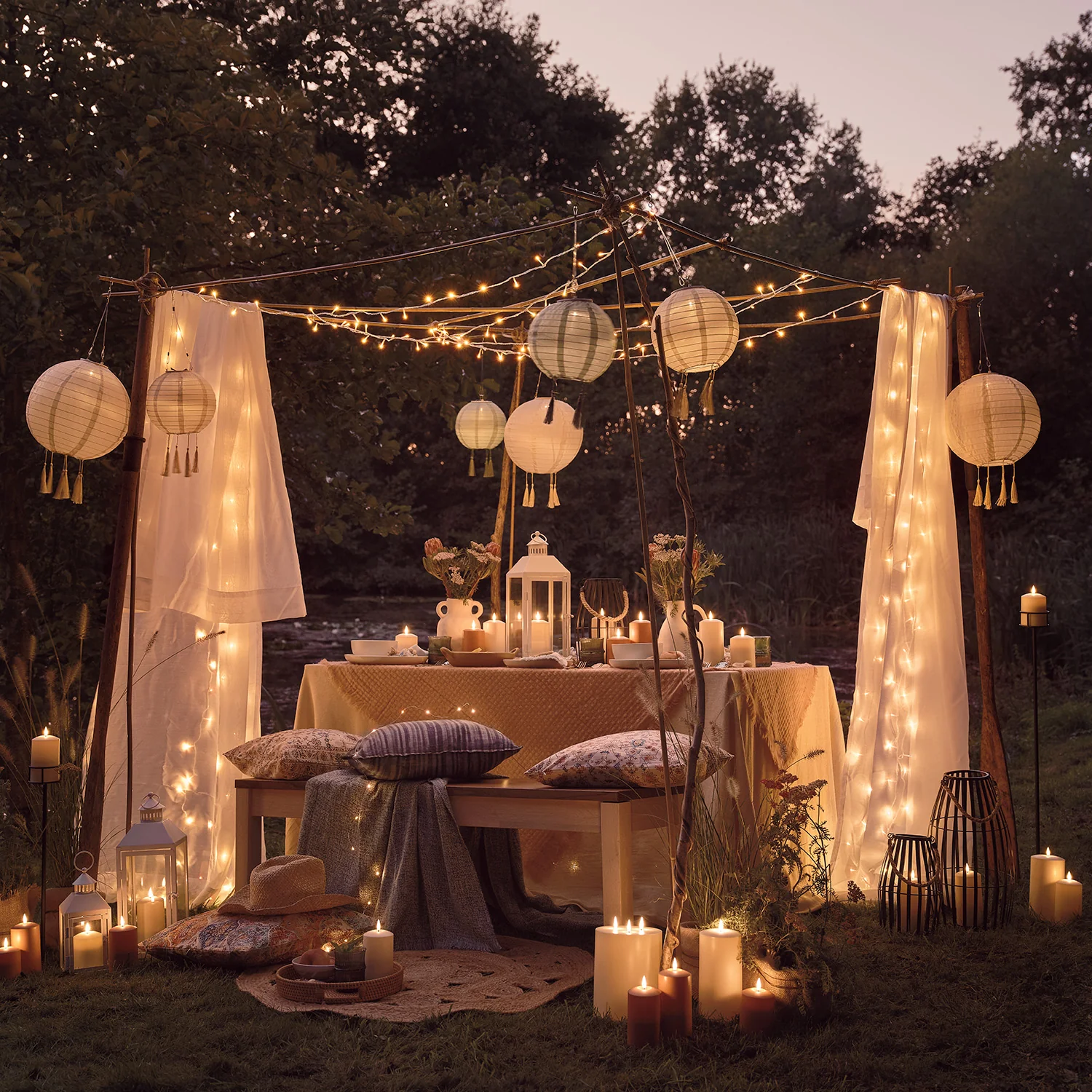 3 Pastel Lucena Tassel Hanging Solar Lanterns - Image 4