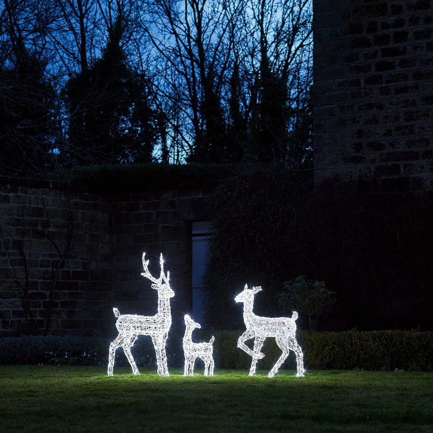 Swinsty Acrylic Light Up Reindeer Family 24v - Image 6