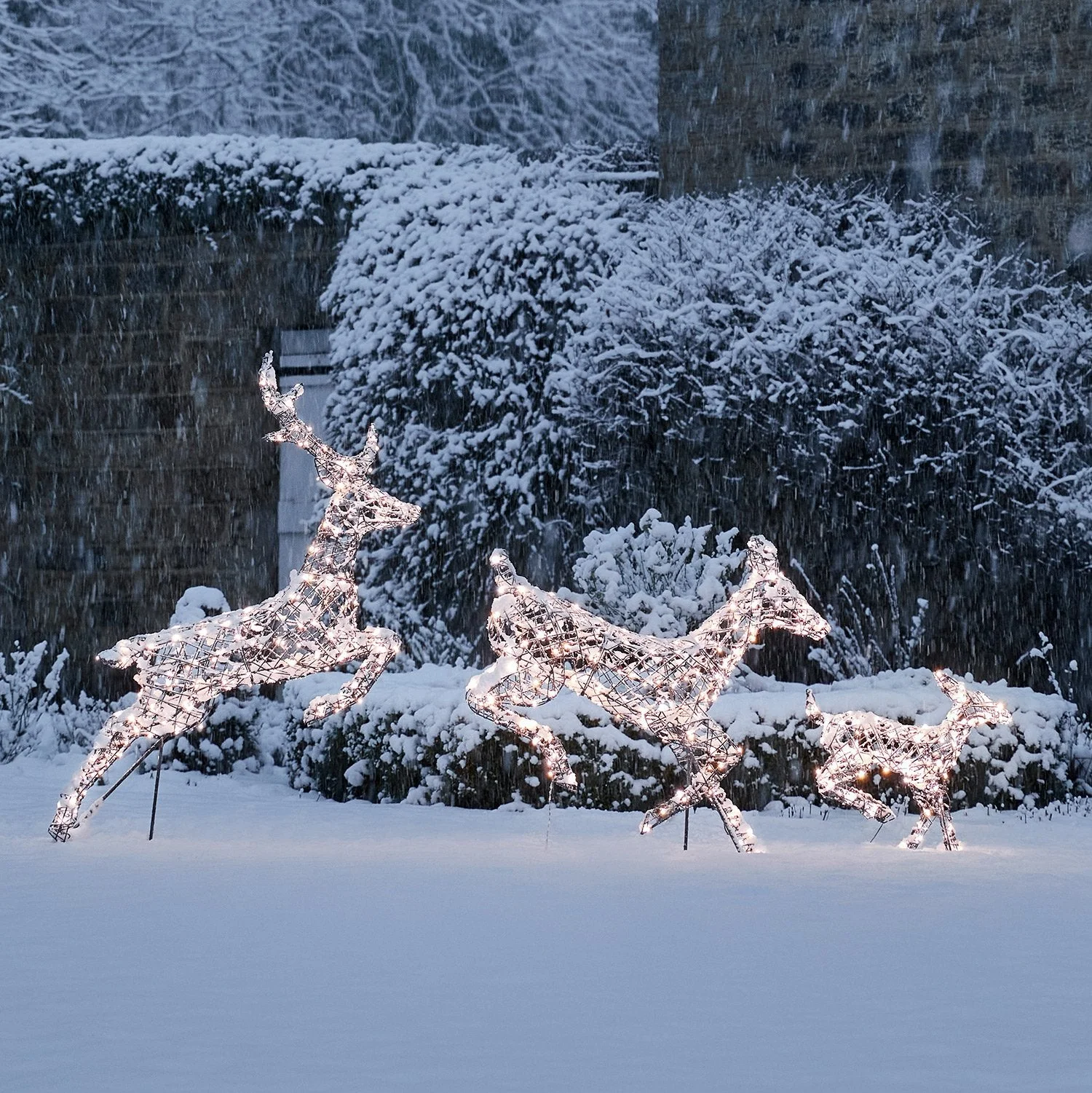 1.4m Regular Harlow Rattan Stag Dual Colour LED Light Up Reindeer - Image 12