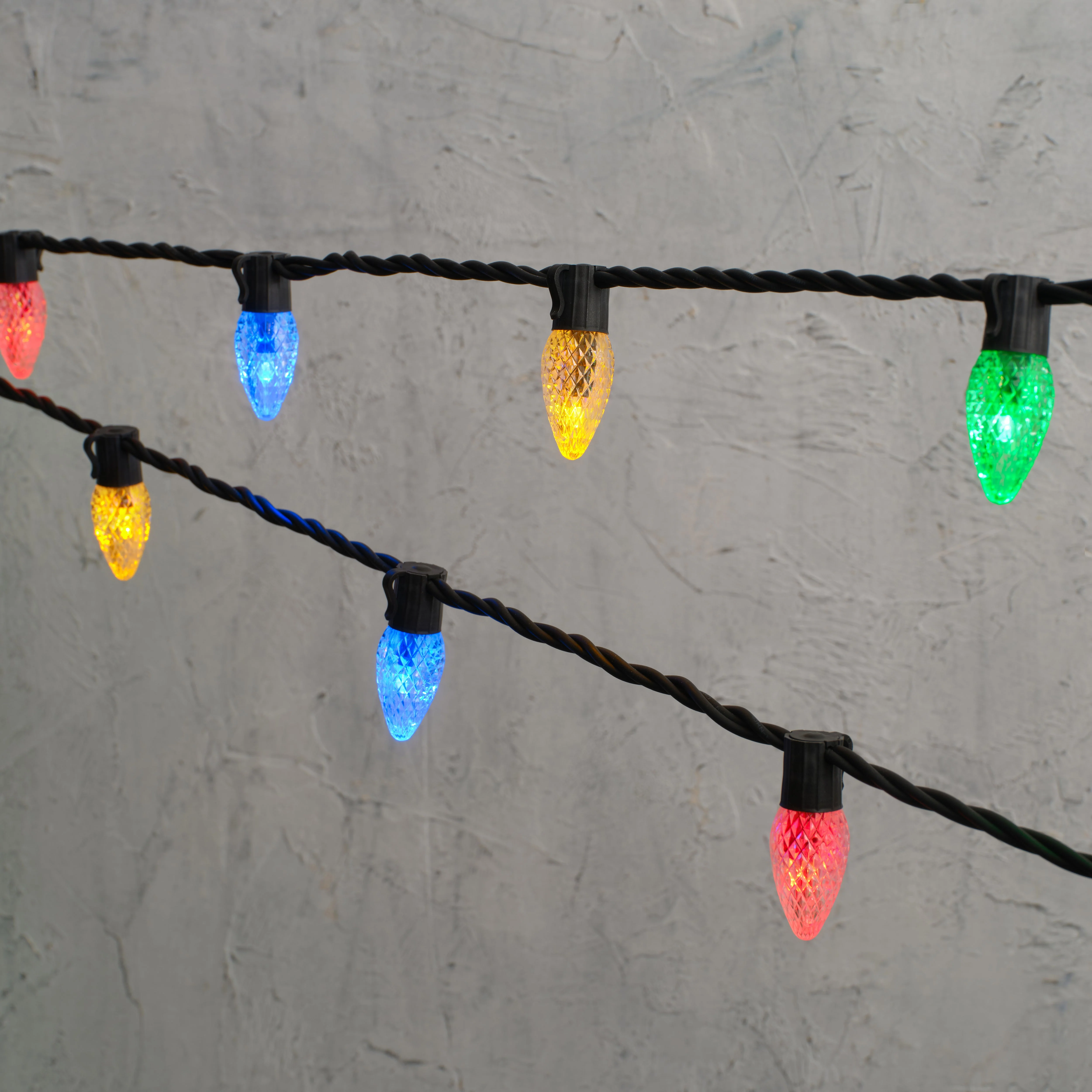 Plus Connect 190m 950 Multi Coloured Connectable C9 Fairy Lights Black Cable