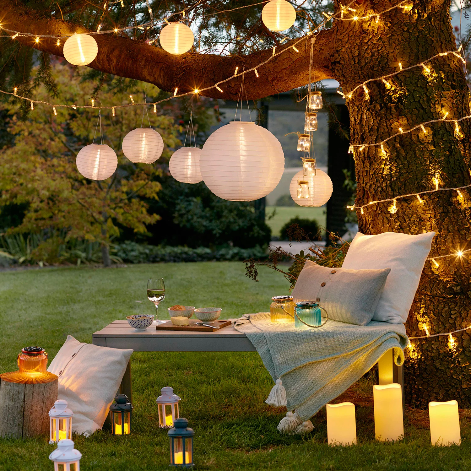 Set of 2 Large Outdoor Waterproof Flameless LED Pillar Candles Battery Operated with Timer - Image 5