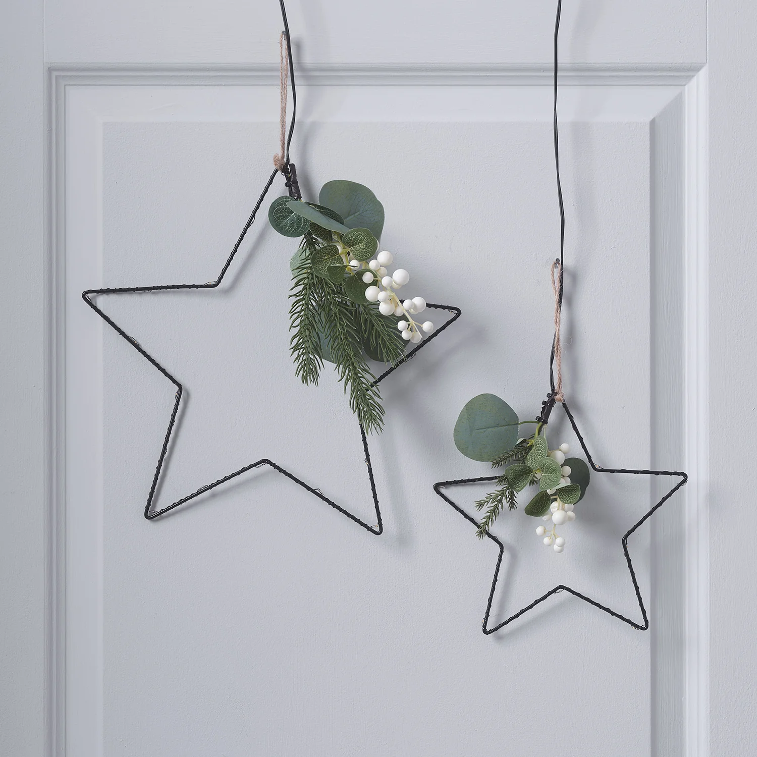 Set of 2 Micro LED Star Lights with Winter Foliage - Image 2