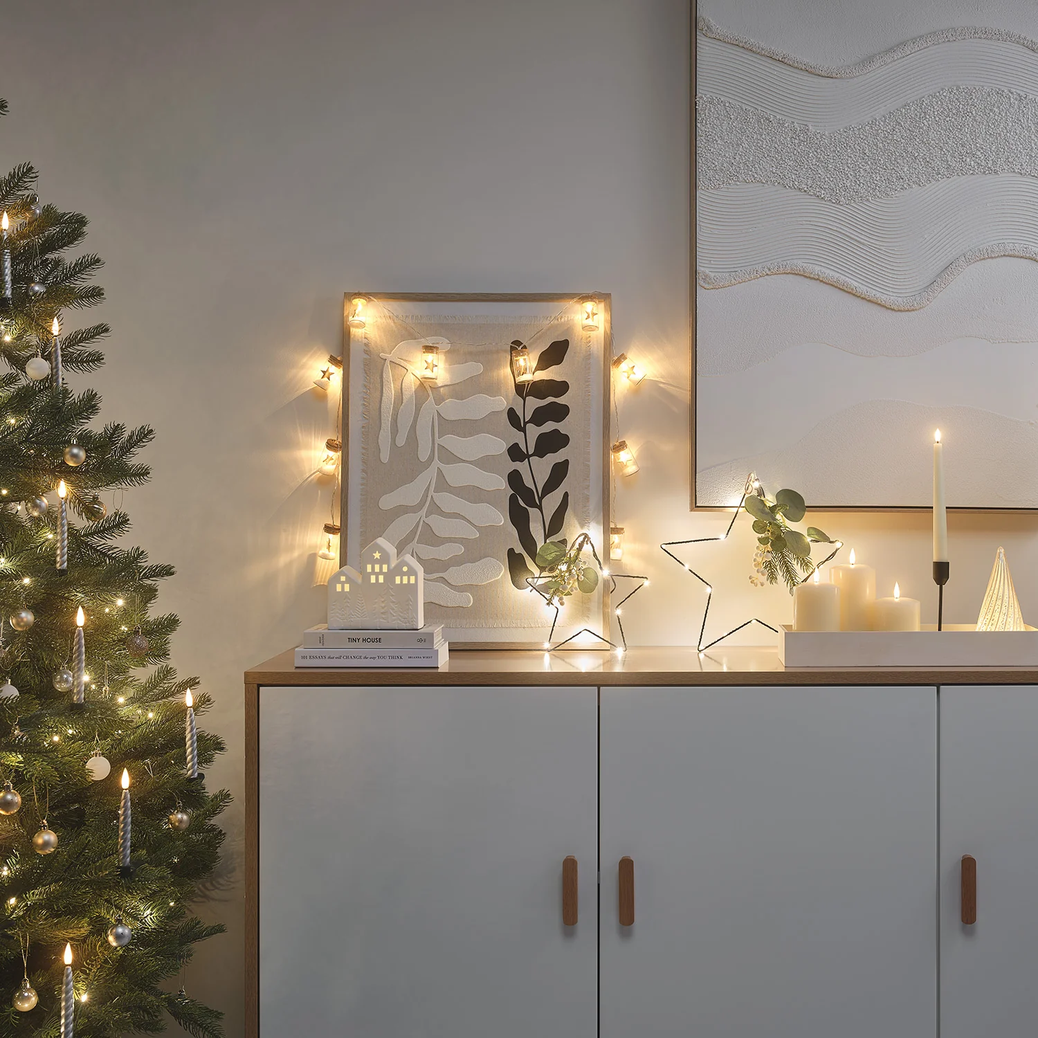 Set of 2 Micro LED Star Lights with Winter Foliage - Image 6