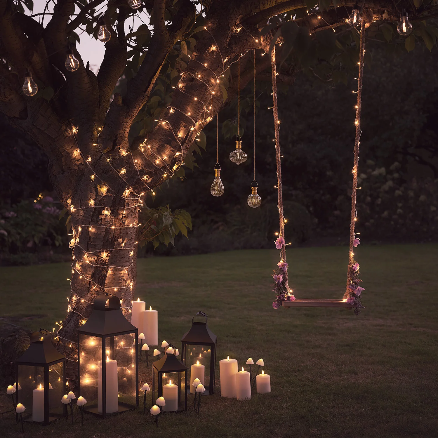 Set of 3 Warm White Hanging Solar Lights - Image 4