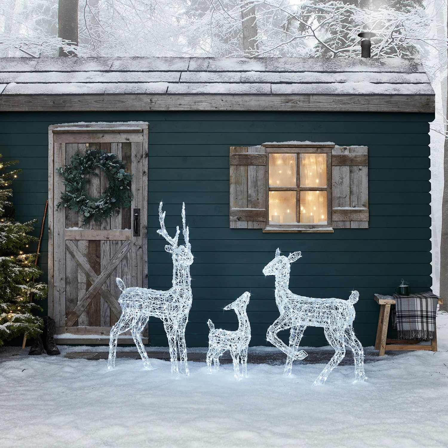 Swinsty Acrylic Light Up Reindeer Family 24v - Image 4