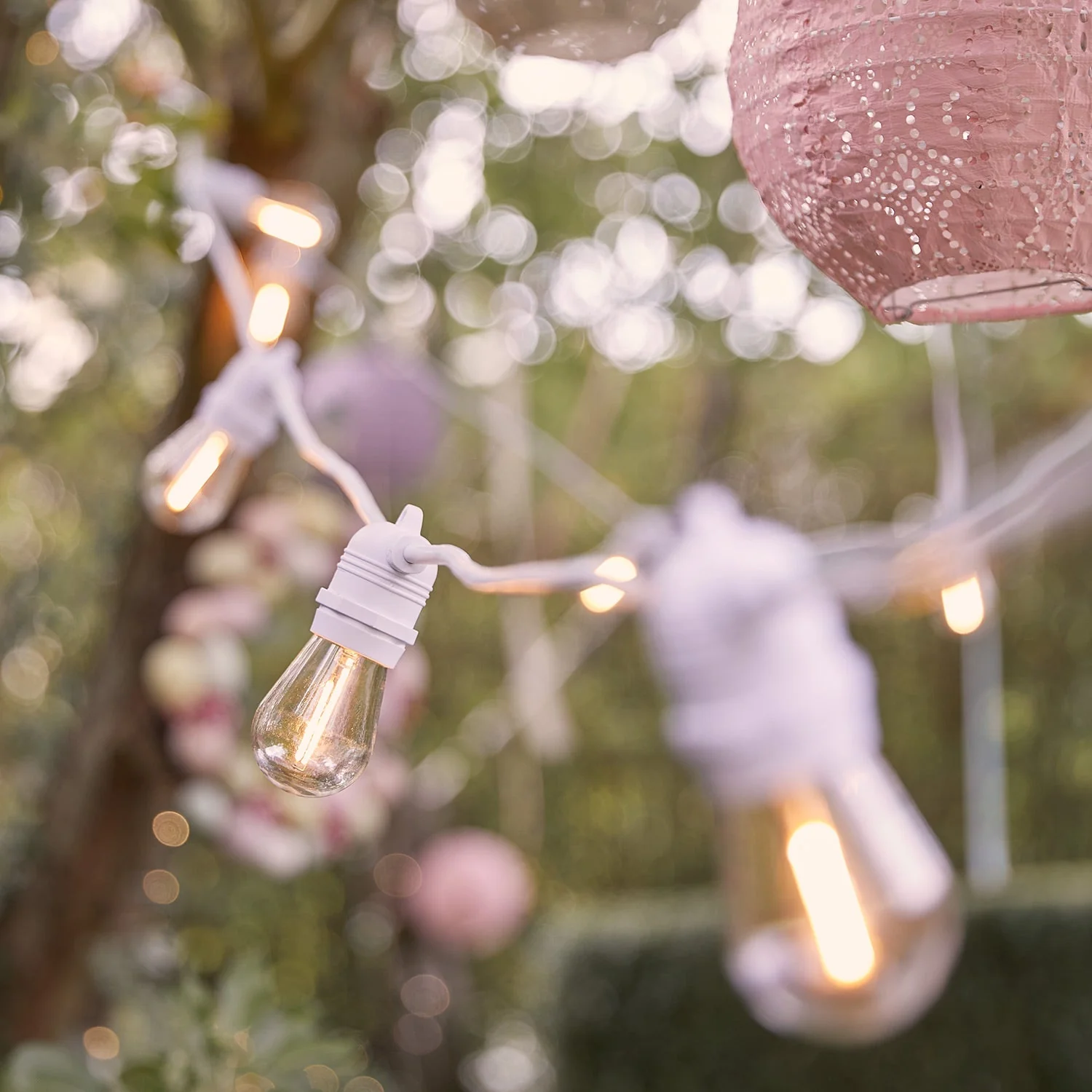 Ultimate Connect 10m 20 Warm White Festoon Lights White Cable