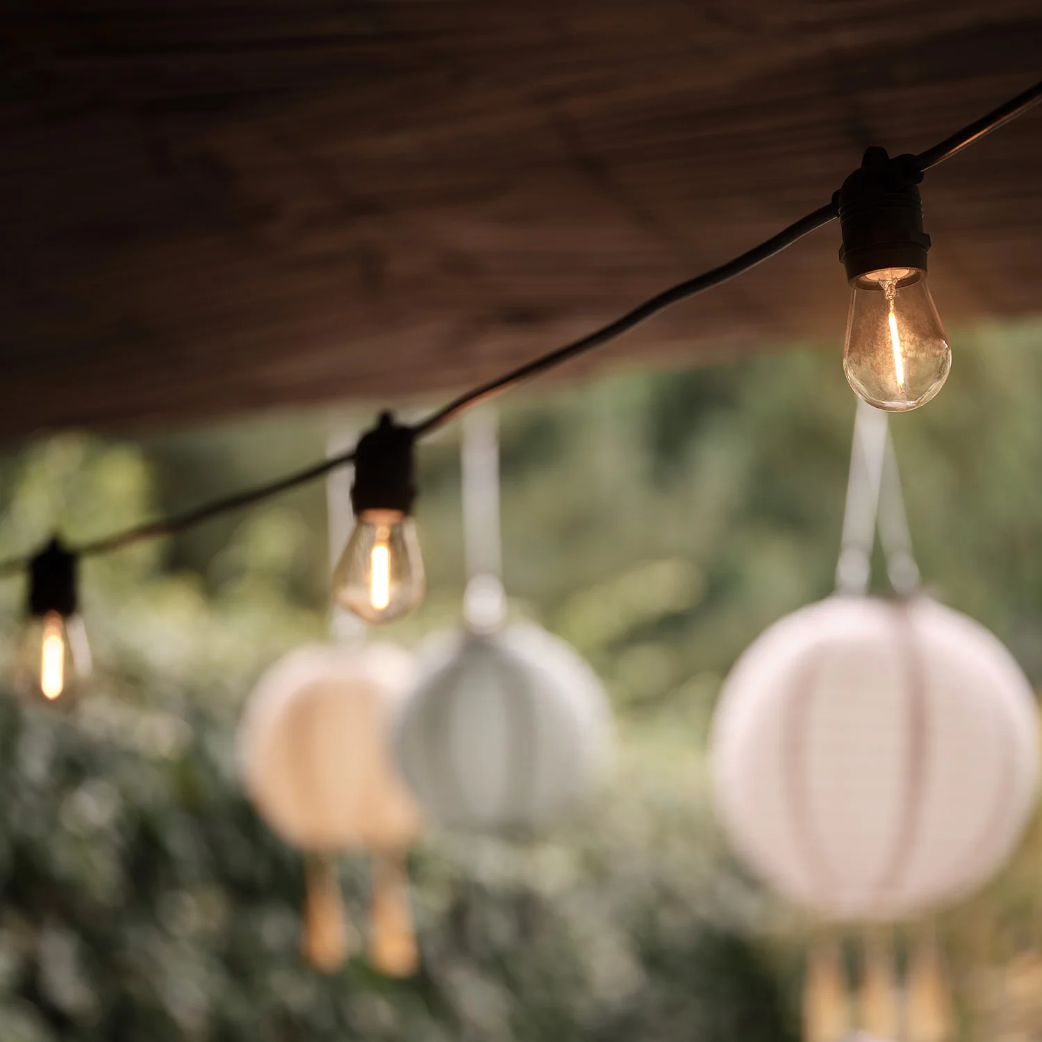 Ultimate Connect 5m 10 Warm White Festoon Lights Black Cable - Image 8